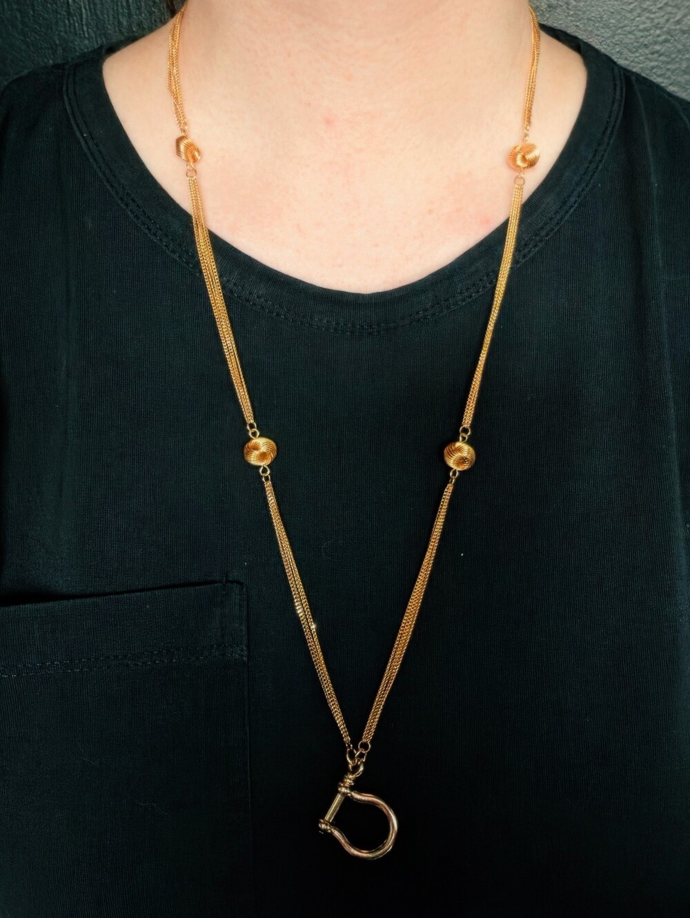 Vintage Gold-Tone Horseshoe Pendant Multi-Strand Necklace 26" - Picture 5 of 5